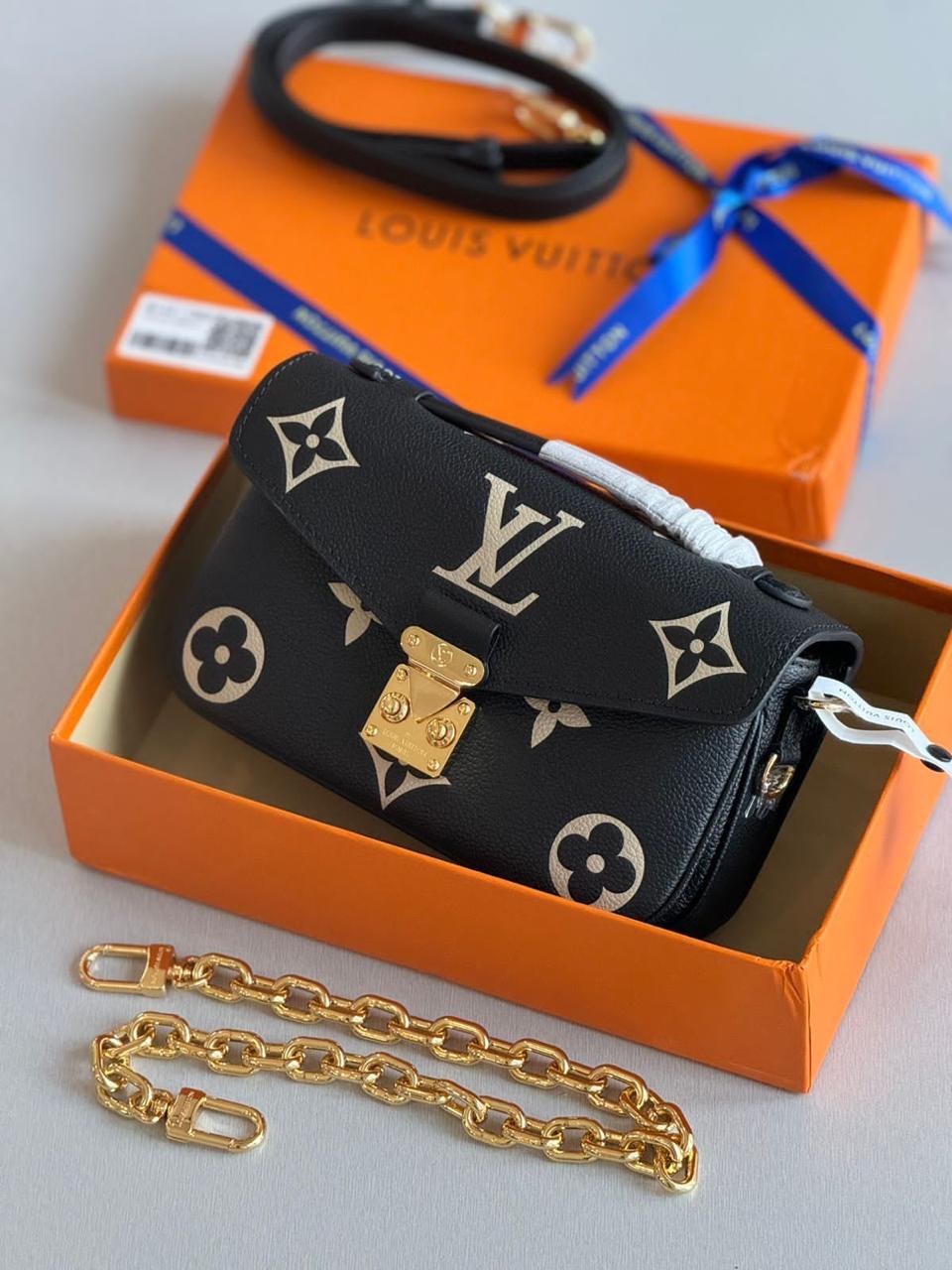 Louis Vuitton Pochette Métis East West