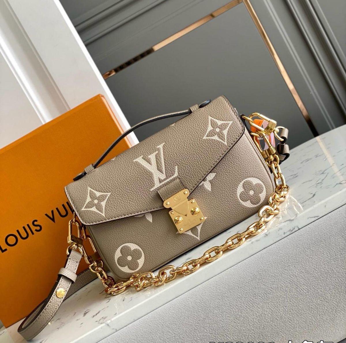 Louis Vuitton Pochette Métis East West