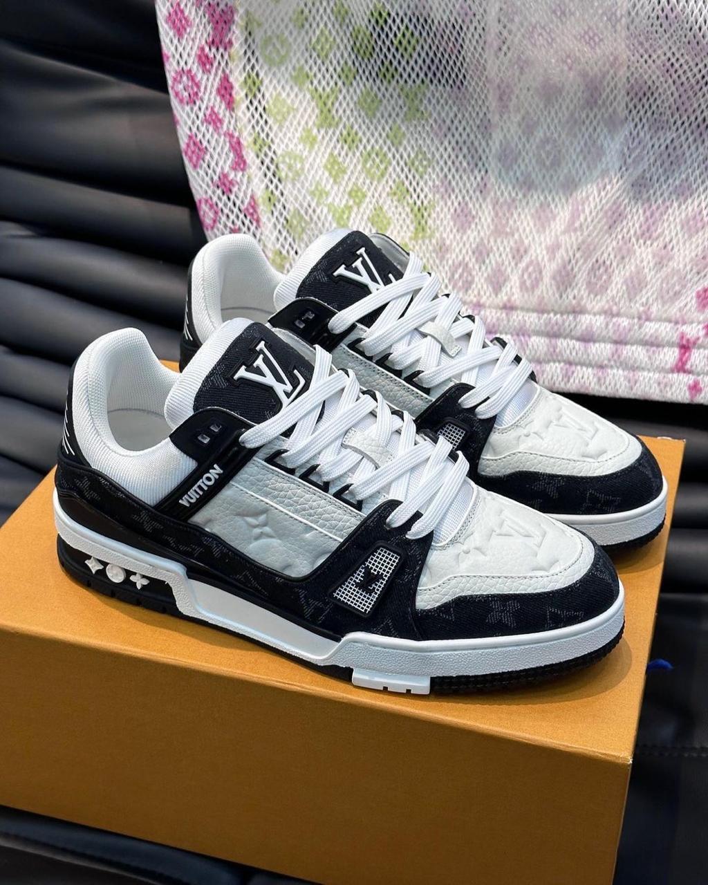 Louis Vuitton LV Trainer sneaker | Black & White