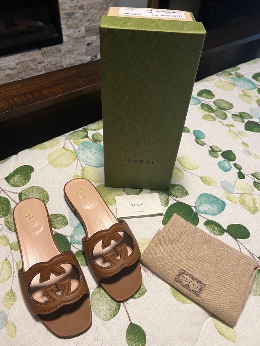 Gucci Interlocking G Cut-Out Slide Sandal