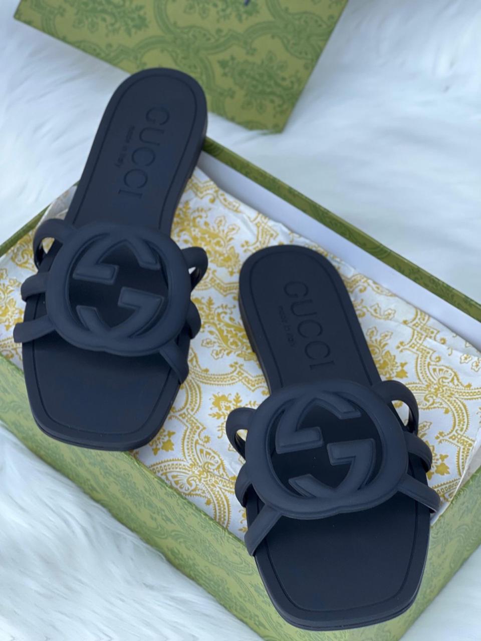 Gucci Interlocking G slide sandals